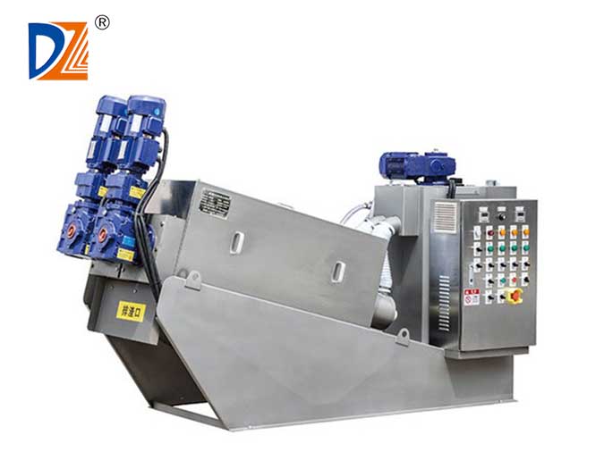 Sludge thickening screw press